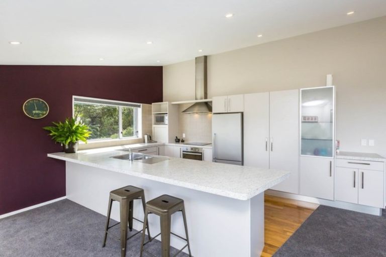 Photo of property in 83 Mount Marua Way, Timberlea, Upper Hutt, 5018