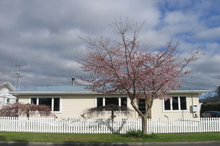 Photo of property in 18 Slade Street, Greerton, Tauranga, 3112
