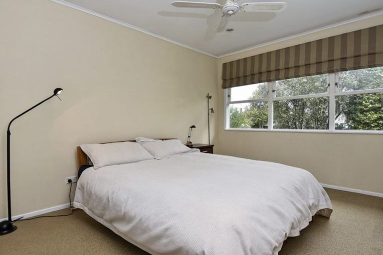 Photo of property in 76 Marlborough Avenue, Glenfield, Auckland, 0629
