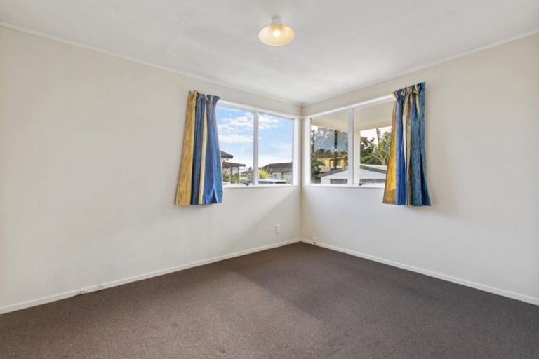Photo of property in 2/72 Palmers Road, Clendon Park, Auckland, 2103
