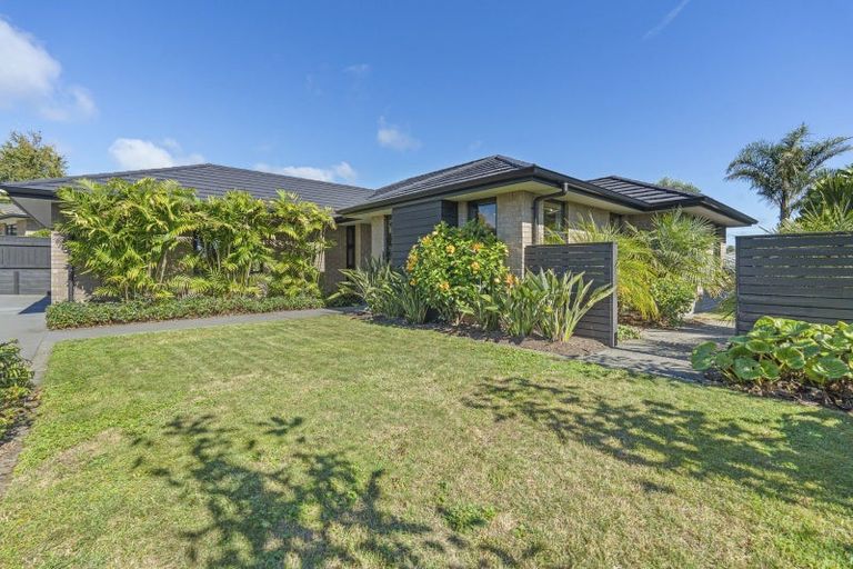 Photo of property in 5 Cessna Lane, Glen Avon, New Plymouth, 4312