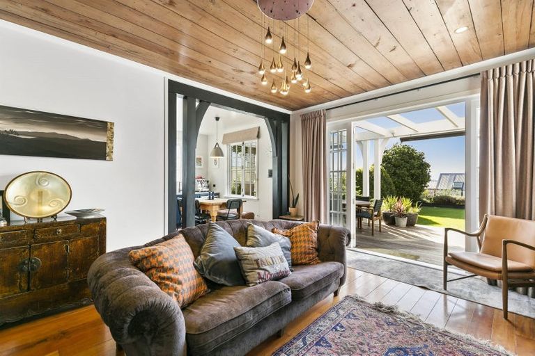 Photo of property in 43 Pirie Street, Mount Victoria, Wellington, 6011