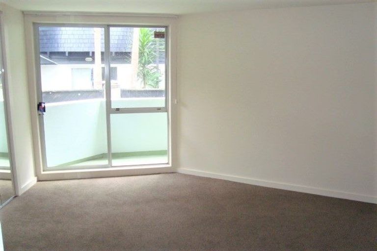 Photo of property in 2/8 Sarsfield Street, Herne Bay, Auckland, 1011