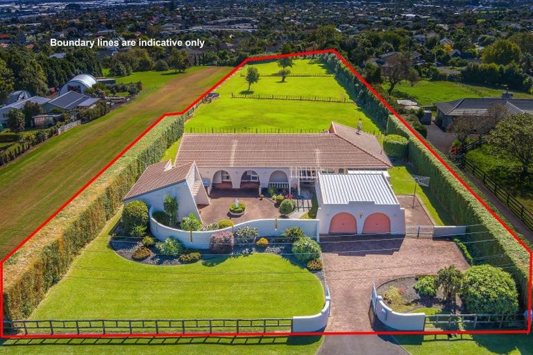 Photo of property in 366 Point View Drive, Shamrock Park, Auckland, 2016