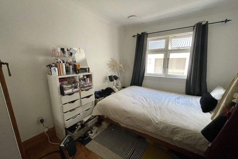 Photo of property in 12 Elmslie Road, Pinehaven, Upper Hutt, 5019