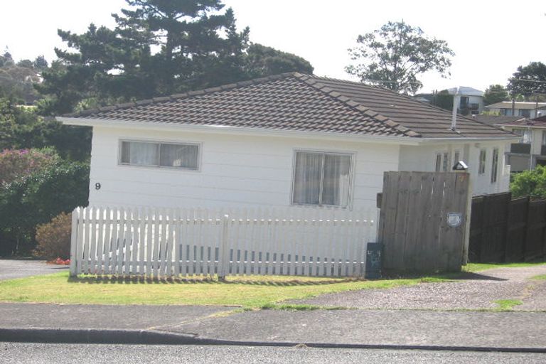 Photo of property in 9 Camrose Place, Glenfield, Auckland, 0629