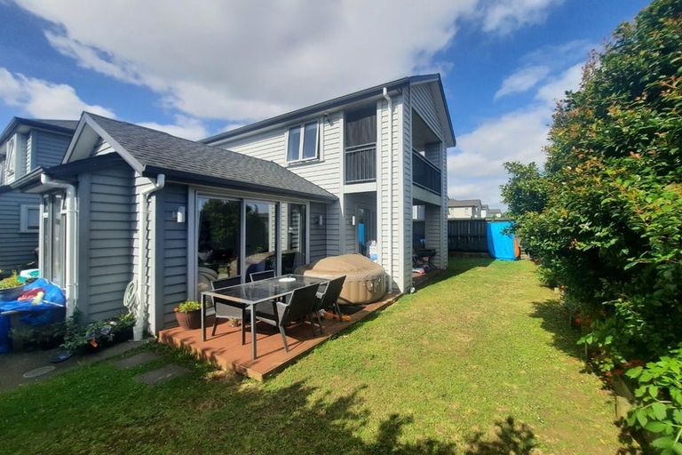Photo of property in 31 Pickaberry Avenue, Karaka, Papakura, 2113