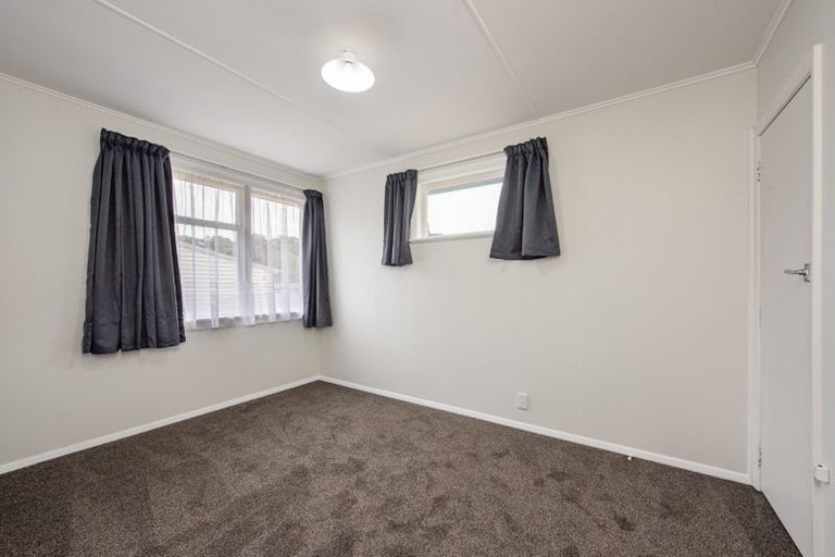 Photo of property in 80 Dowse Drive, Maungaraki, Lower Hutt, 5010