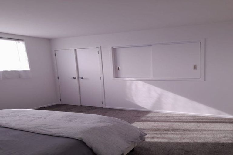 Photo of property in 2/11 Cressy Street, Waterloo, Lower Hutt, 5011