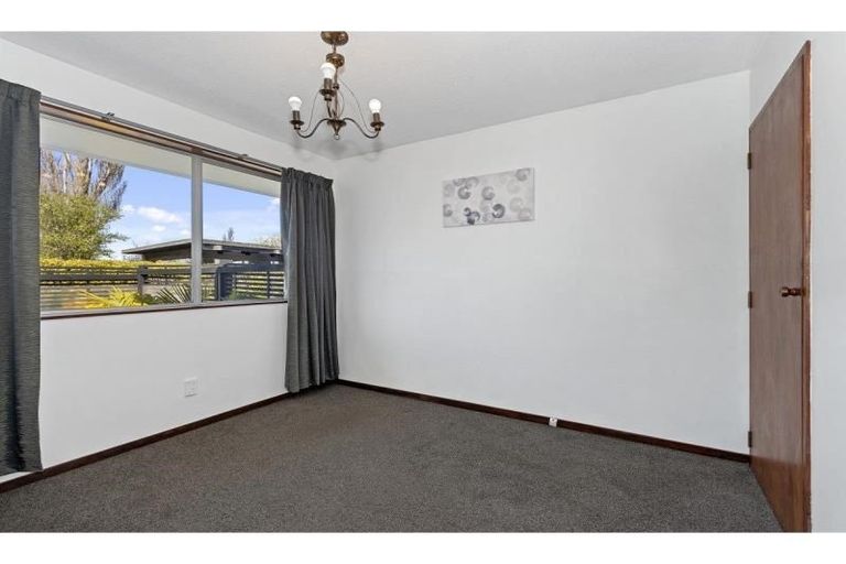 Photo of property in 2/30 Garvins Road, Hornby, Christchurch, 8042