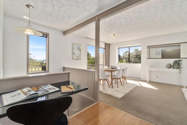 Photo of property in 1/16 Noall Street, Te Atatu Peninsula, Auckland, 0610