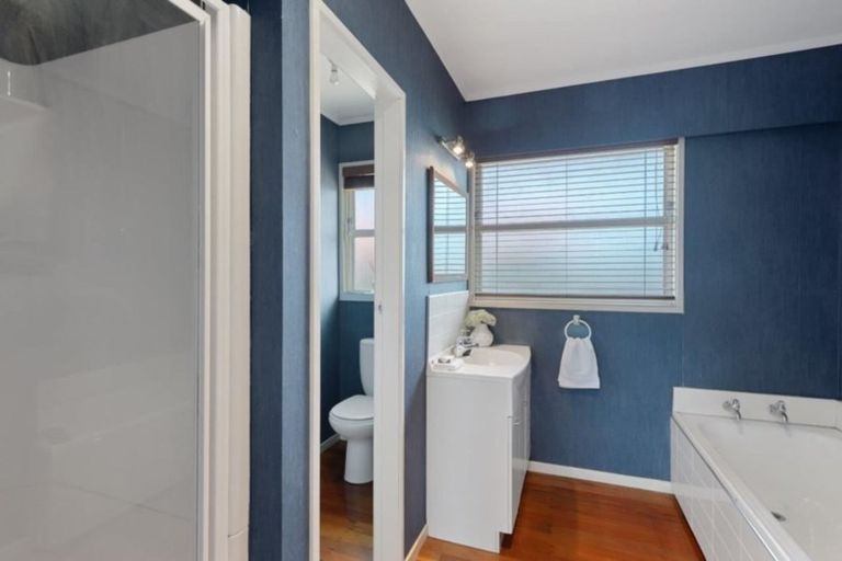 Photo of property in 1 Edwin Street, St Andrews, Hamilton, 3200