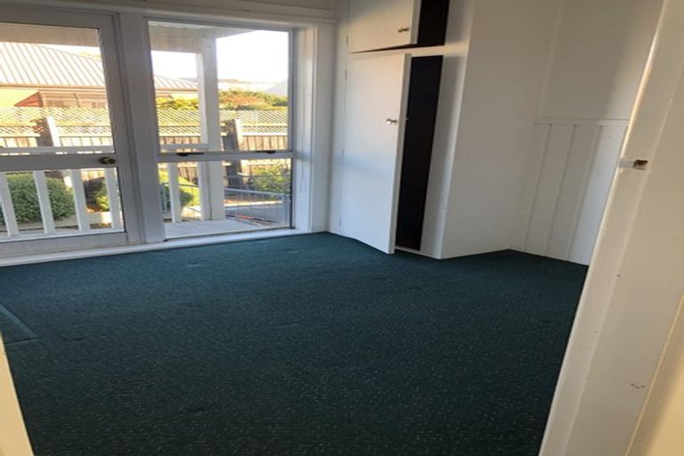 Photo of property in 2/3 Juniper Place, Burnside, Christchurch, 8053