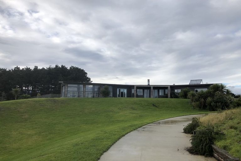 Photo of property in 191 Harakeke Road, Te Horo, Otaki, 5581