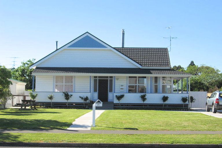 Photo of property in 26 Disraeli Street, Gisborne, 4010
