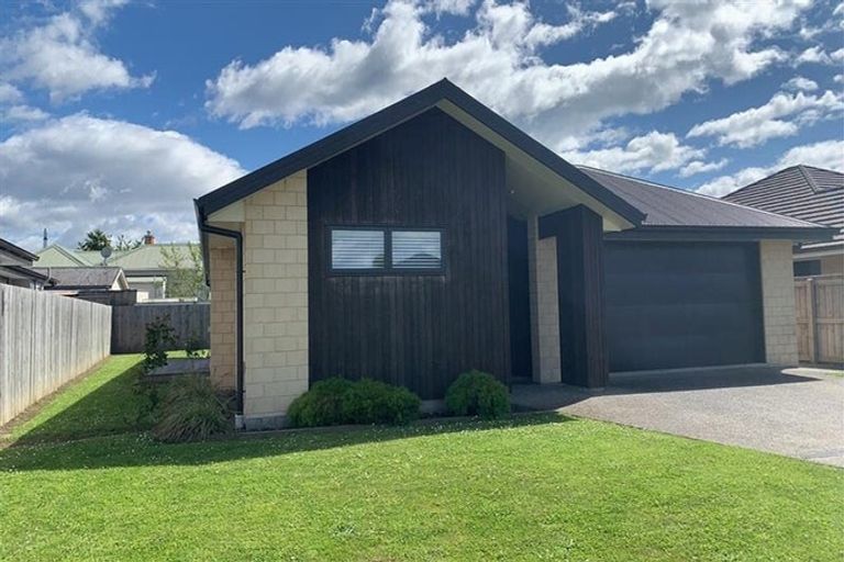 Photo of property in 12 Paretona Street, Motueka, 7120