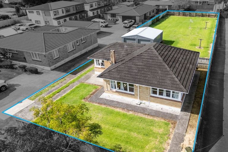 Photo of property in 20 Collie Road, Pukekohe, 2120