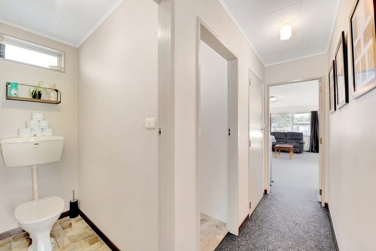 Photo of property in 8b Windlesham Place, Wakefield, 7025