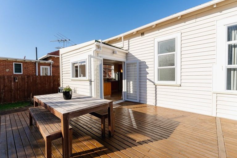 Photo of property in 17 Coughtrey Street, Saint Clair, Dunedin, 9012