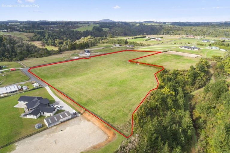 Photo of property in 21 Sarona Park Drive, Omanawa, 3171