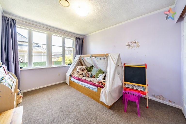 Photo of property in 1 Cleland Crescent, Naenae, Lower Hutt, 5011