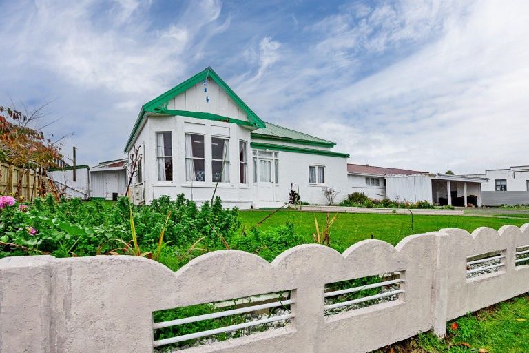 Photo of property in 664 Tay Street, Hawthorndale, Invercargill, 9810