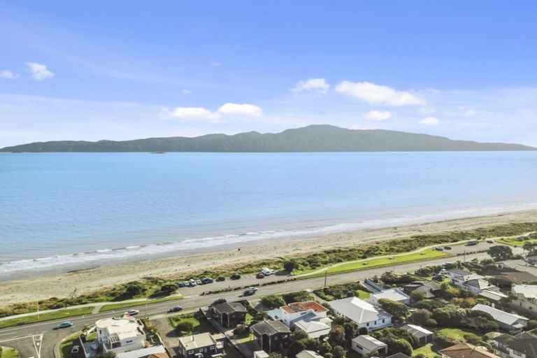 Photo of property in 70b Marine Parade, Paraparaumu Beach, Paraparaumu, 5032