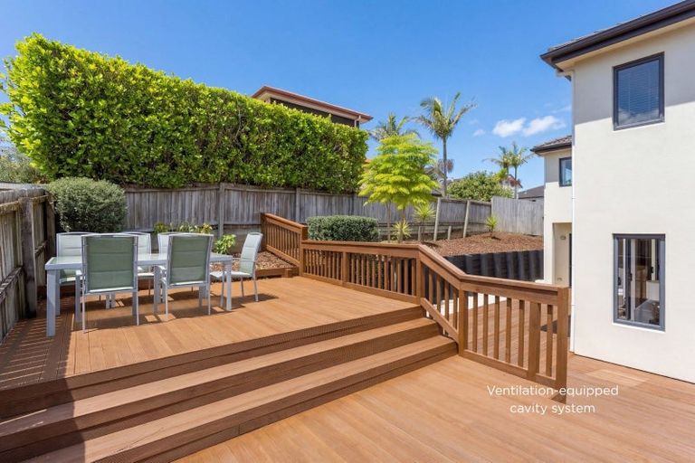 Photo of property in 8 Mulu Place, Fairview Heights, Auckland, 0632