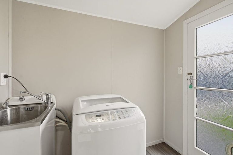 Photo of property in 4/122 Middlepark Road, Sockburn, Christchurch, 8042