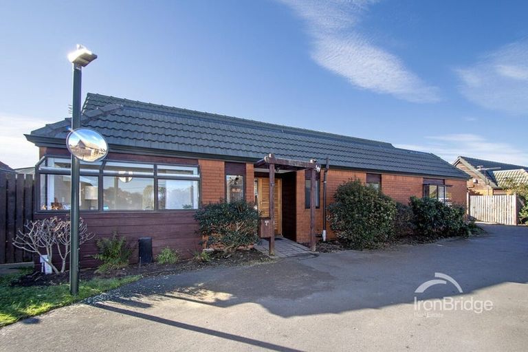 Photo of property in 4/415 Mairehau Road, Parklands, Christchurch, 8083