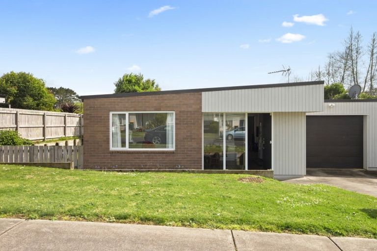 Photo of property in 72 Prado Drive, Pukekohe, 2120