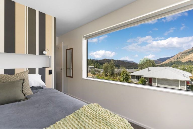 Photo of property in 4 Thomas Lane, Arthurs Point, Queenstown, 9371