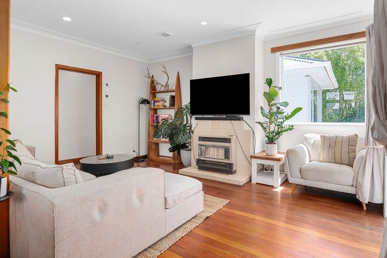 Photo of property in 23 Mitcham Avenue, Forest Lake, Hamilton, 3200