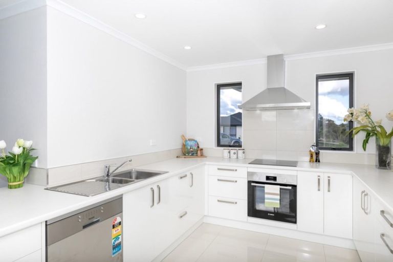 Photo of property in 8 Oderings Place, Huntington, Hamilton, 3210