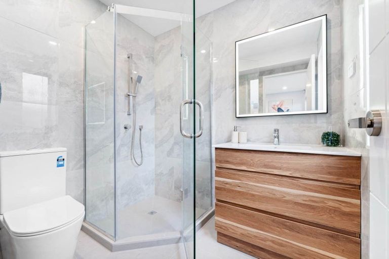 Photo of property in 11c Bowman Road, Forrest Hill, Auckland, 0620