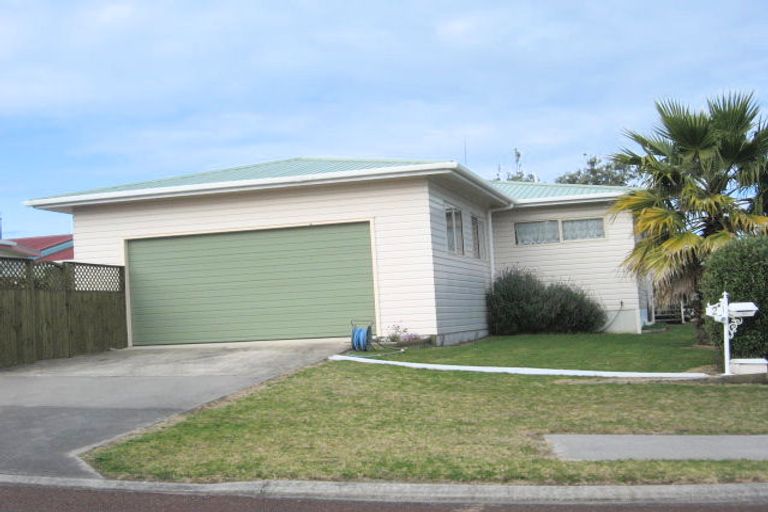 Photo of property in 2 Willow Grove, Tairua, 3508