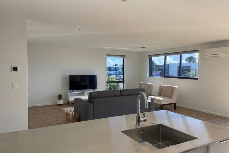 Photo of property in 146 Molesworth Street, New Plymouth, 4312