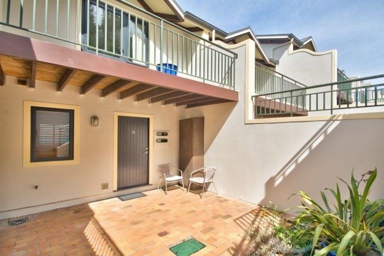 Photo of property in 11/63-69 Edinburgh Drive, Queenstown, 9300