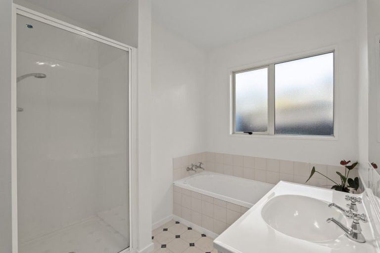 Photo of property in 7 Castleview Lane, Heathcote Valley, Christchurch, 8022