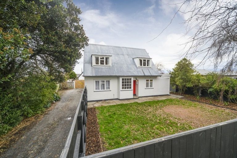 Photo of property in 39 Monrad Street, Highbury, Palmerston North, 4412