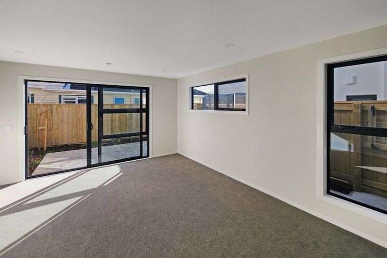 Photo of property in 3/31 Wainuiomata Road, Wainuiomata, Lower Hutt, 5014