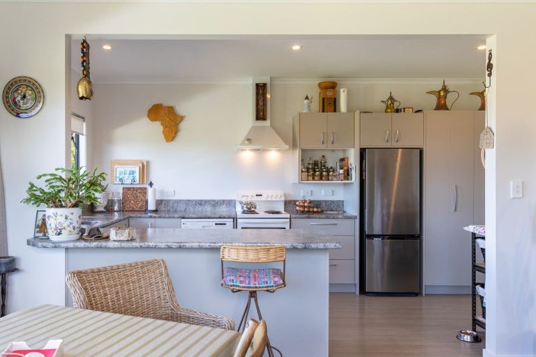 Photo of property in 68 Guy Street, Dannevirke, 4930