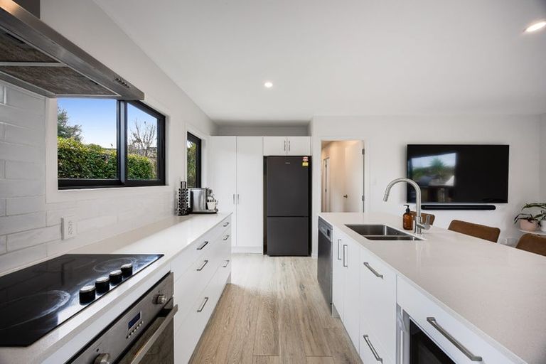 Photo of property in 85b Rosario Crescent, Red Beach, 0932
