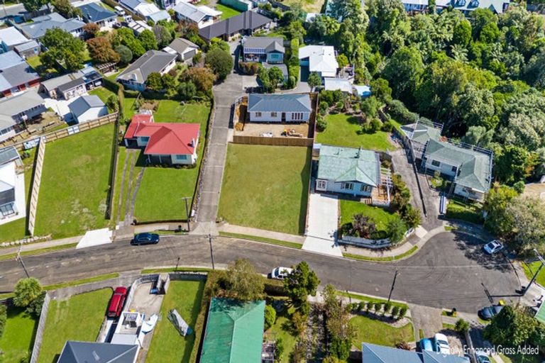 Photo of property in 5 Wheeler Place, Upper Vogeltown, New Plymouth, 4310