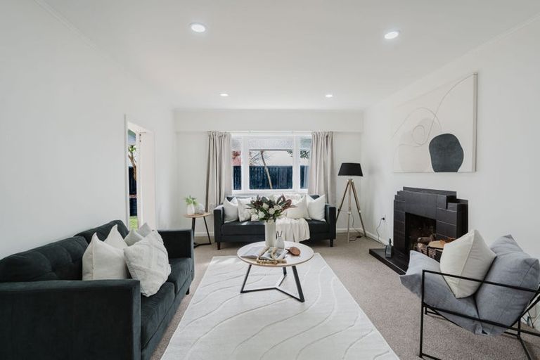 Photo of property in 35 Lake Crescent, Hamilton Lake, Hamilton, 3204