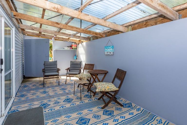 Photo of property in 2 Aputa Avenue, Te Puru, Thames, 3575