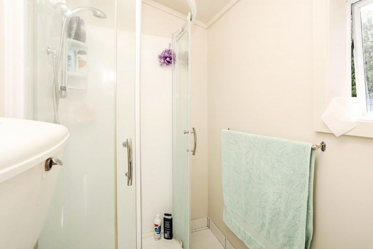 Photo of property in 124 Moulson Street, Strathern, Invercargill, 9812