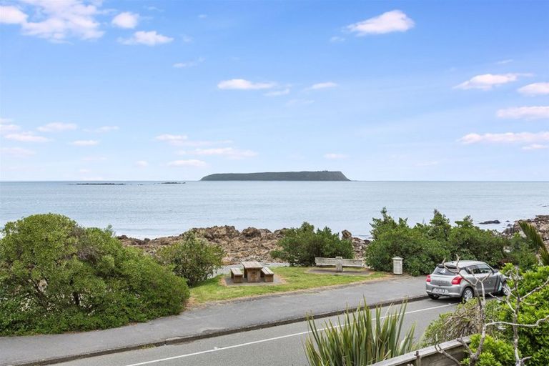 Photo of property in 13 Moana Road, Plimmerton, Porirua, 5026