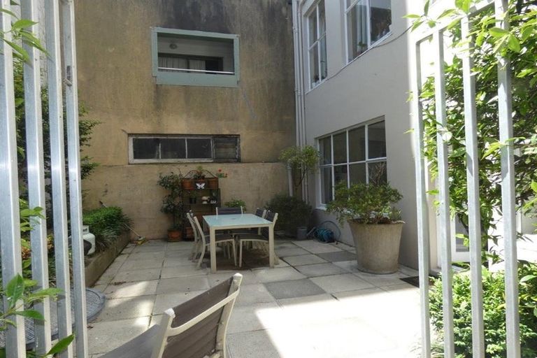 Photo of property in 8/59 Cambridge Terrace, Te Aro, Wellington, 6011