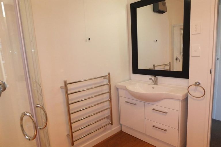 Photo of property in 185 Weston Road, St Albans, Christchurch, 8052